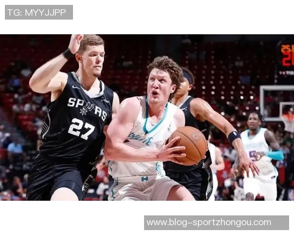 黄蜂主帅称先发防守奠定基调传球流畅展现团队感染力 黄蜂主帅称先发防守奠定基调传球流畅展现团队感染力