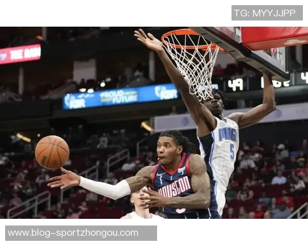 芬奇分析里德表现提升的关键在于专注篮板与细节放下投篮压力